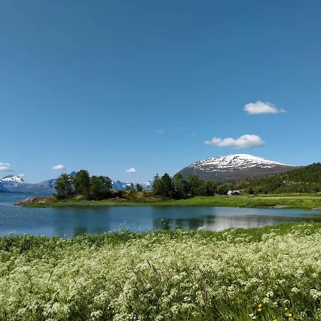 Διαμέρισμα Fjord-view Traditional Nordic In Sorfold