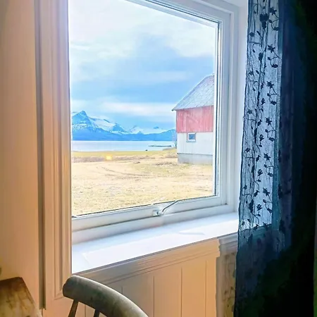 Fjord-view Traditional Nordic In Sorfold